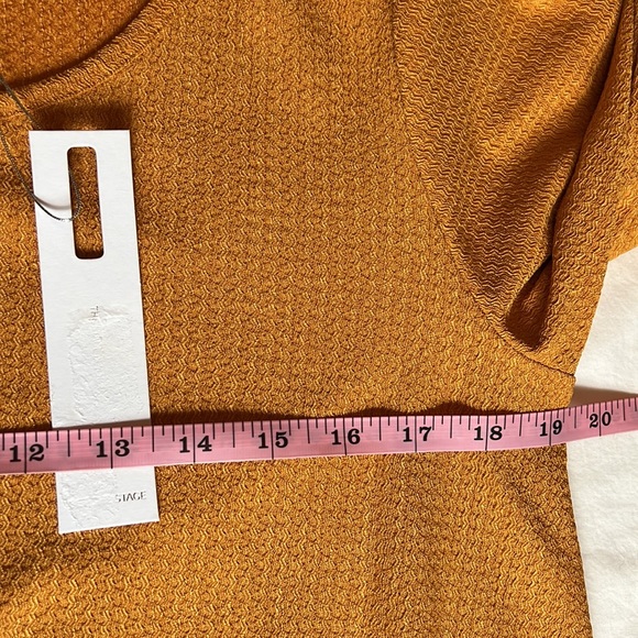 Set the Stage L Mustard Yellow Blouse - Picture 12 of 13